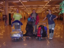 Rafa, Pedro y Mariana en el Aeropuerto